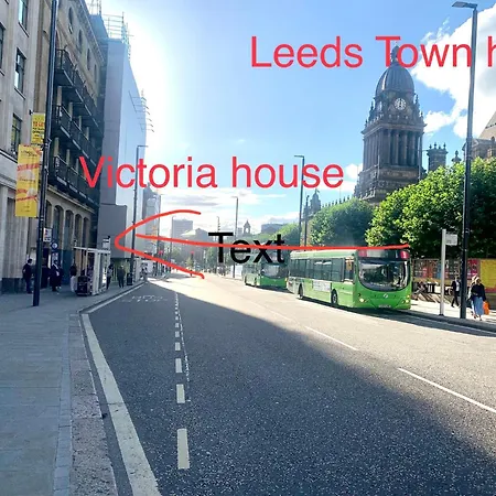 Leeds Centre Luxury 2 Bed Sleeps 6 Fantastic Views *