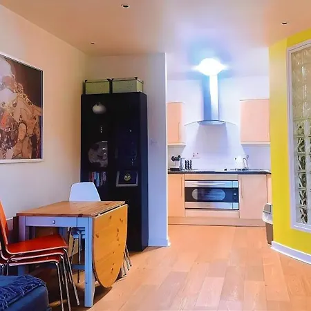 Stylish 2br In Centre With Town Hall Views Lägenhet Leeds (West Yorkshire)