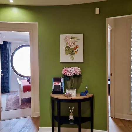 Stylish 2br In Centre With Town Hall Views Lägenhet Leeds (West Yorkshire)