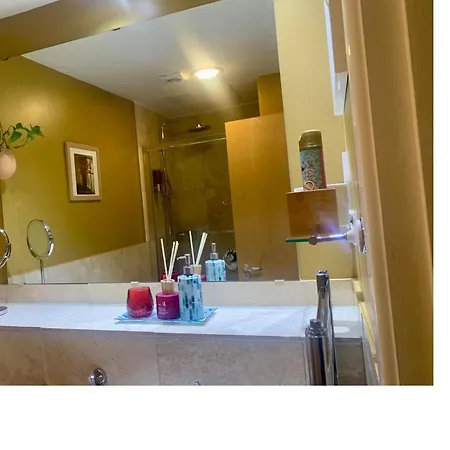 Lägenhet Stylish 2br In Centre With Town Hall Views Leeds (West Yorkshire)
