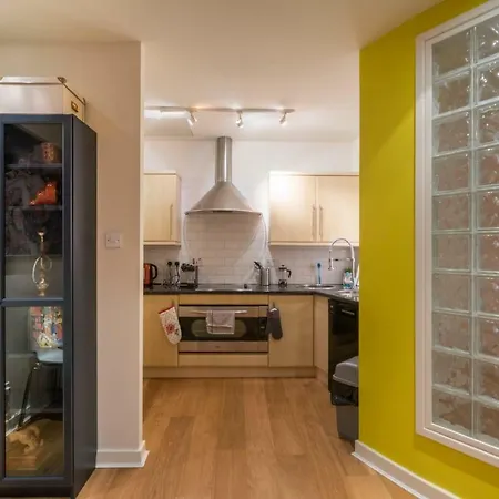 Leeds Centre Luxury 2 Bed Sleeps 6 Fantastic Views * ليدز