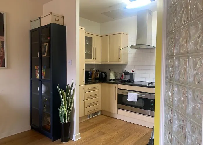 Centre Luxury 2 Bed Sleeps 6 Fantastic Views *