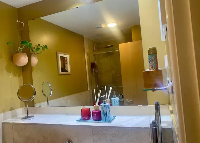 Centre Luxury 2 Bed Sleeps 6 Fantastic Views